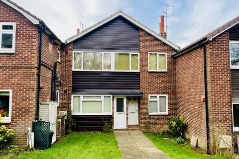 2 bedroom flat for sale, New England Road, Haywards Heath, RH16