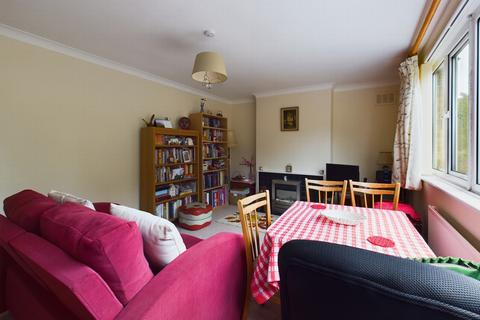 2 bedroom flat for sale, New England Road, Haywards Heath, RH16