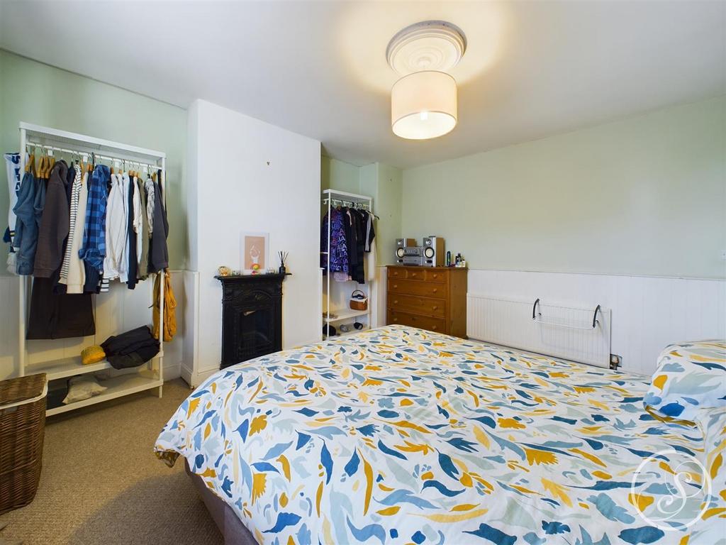 Bed 1