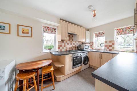 2 bedroom flat for sale, The Embankment, Bedford