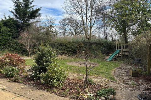 4 bedroom detached house for sale, Ailesbury Close, Chippenham