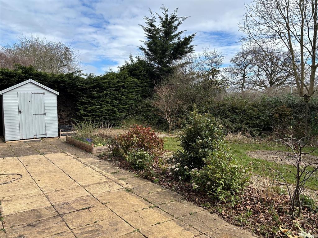 Garden 2.jpg