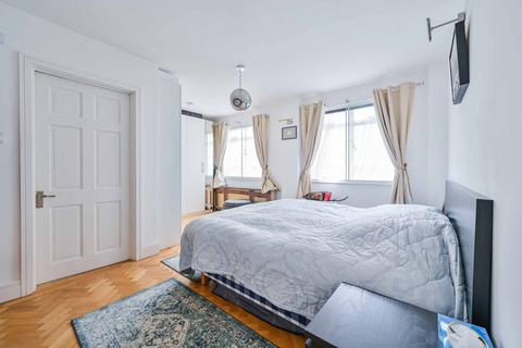 3 bedroom flat for sale, Montagu Square, Marylebone, London, W1H