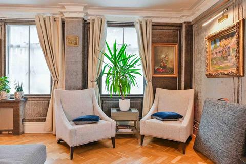 3 bedroom flat for sale, Montagu Square, Marylebone, London, W1H