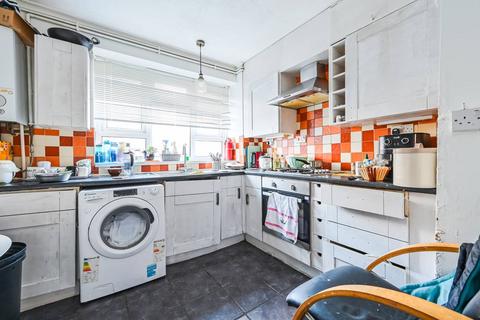 19 Mason Close, London, E16 1LF