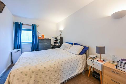 2 bedroom flat for sale, Hutchings Street, Tower Hamlets, London, E14