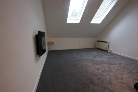 2 bedroom maisonette to rent, Beach Approach, Brixham TQ5