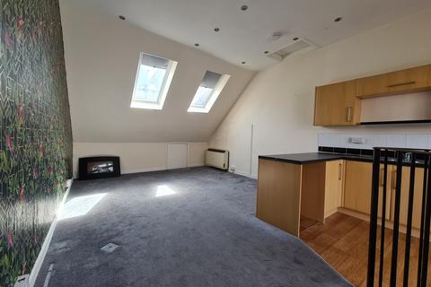 2 bedroom maisonette to rent, Beach Approach, Brixham TQ5