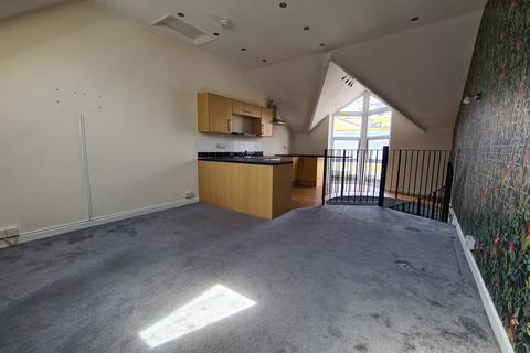 2 bedroom maisonette to rent, Beach Approach, Brixham TQ5