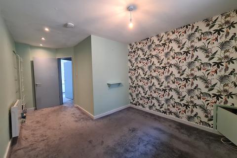 2 bedroom maisonette to rent, Beach Approach, Brixham TQ5