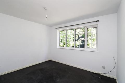 2 bedroom apartment to rent, Eskdale Drive, Timperley, Altrincham