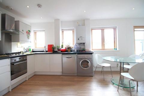 1 bedroom apartment to rent, Green Lanes, Palmers Green, London, N13