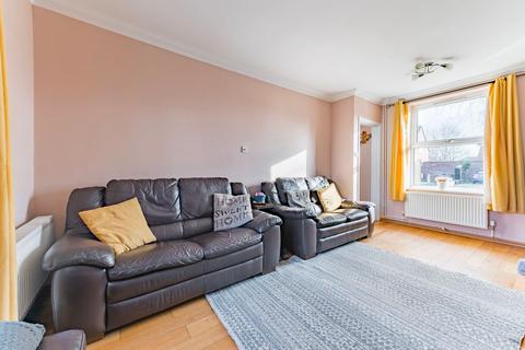 3 bedroom end of terrace house for sale, Margaret Paston Avenue, Norwich