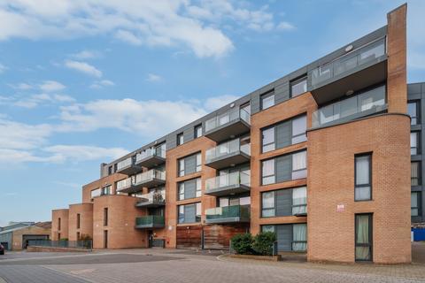 2 bedroom apartment for sale, Bond House, Baltic Avenue, Brentford, TW8