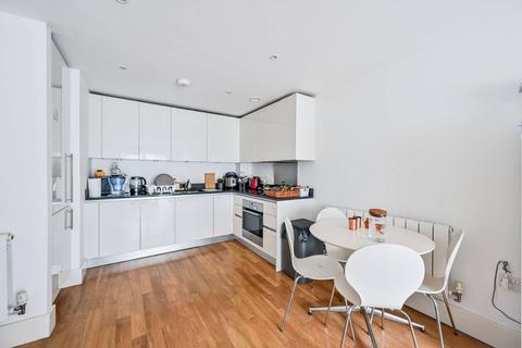 2 bedroom flat to rent, West Carriage House, Woolwich, London, SE18