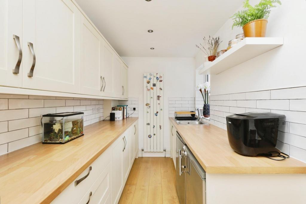 Dining kitchen