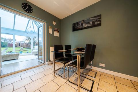 7 Greenways, Over Kellet, Carnforth, LA6 1DE