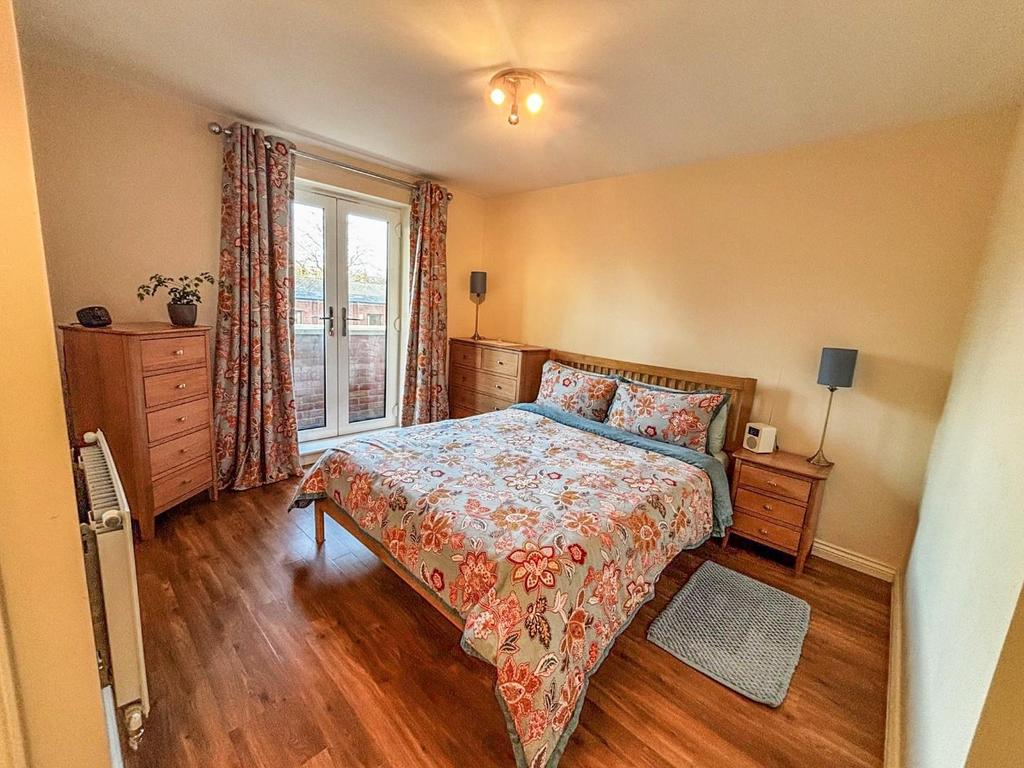 Bedroom One 1.jpg