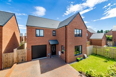 4 bedroom detached house for sale, Crane Street, Woolsington Grange, NE13