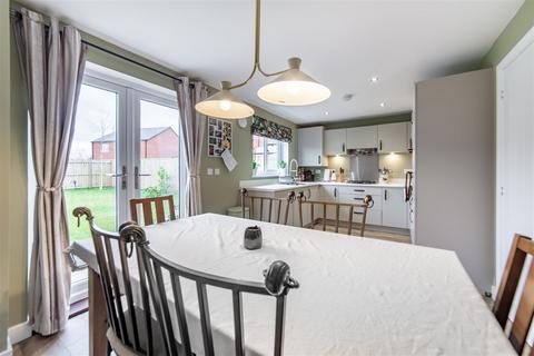 4 bedroom detached house for sale, Crane Street, Woolsington Grange, NE13