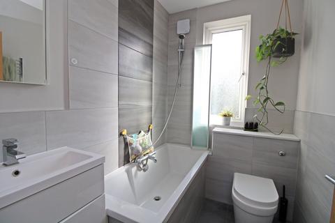 29 Langley Road, Beckenham, BR3 4AE