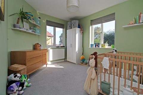 29 Langley Road, Beckenham, BR3 4AE