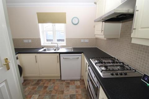 3 bedroom townhouse for sale, Qwysson Avenue, Bury St. Edmunds IP33