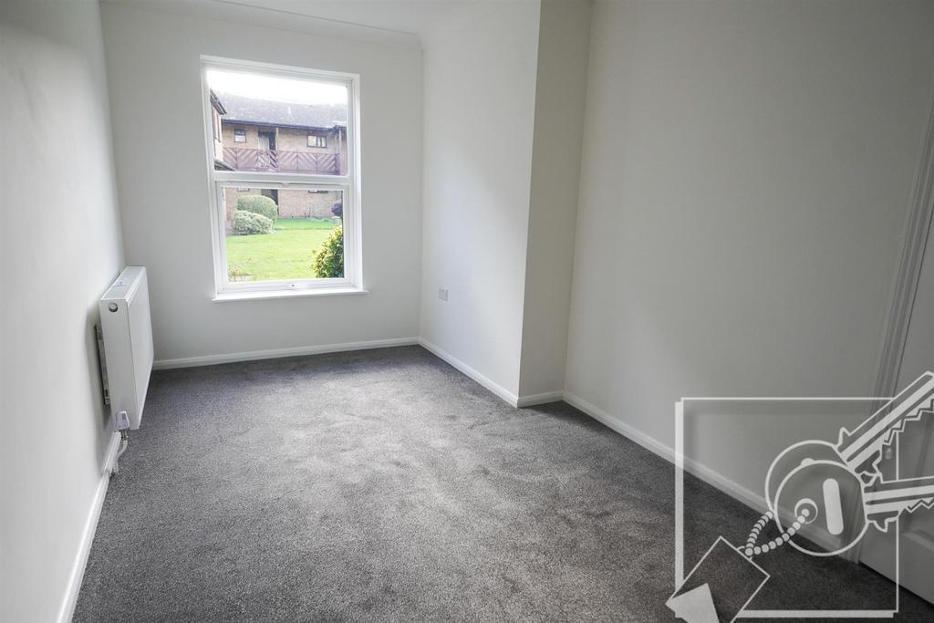 Bedroom: