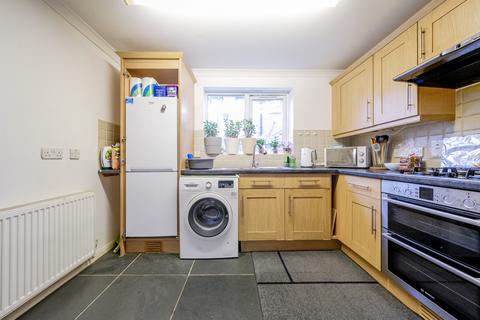 1 bedroom maisonette for sale, Savera Close, Southall, UB2