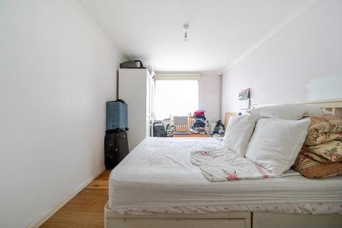 4 Savera Close, Southall, UB2 5DT
