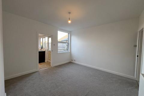 3 bedroom terraced house to rent, Lime Grove, Newark, Nottinghamshire, NG24