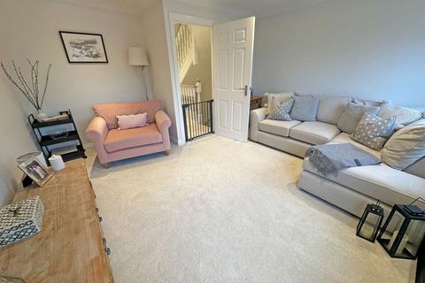 16 Innisfree Close, Wythall, Birmingham, B47 6EW