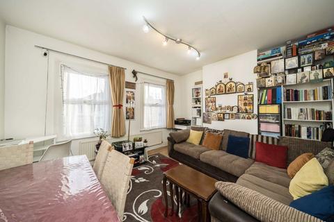 1 bedroom flat for sale, Eccleston Road, London W13