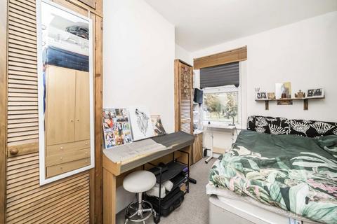 1 bedroom flat for sale, Eccleston Road, London W13