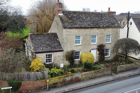 5 bedroom detached house for sale, High Street, Cricklade, Swindon, Wiltshire, SN6