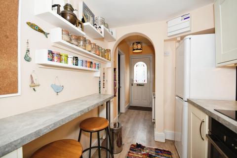 12 Stonecroft Road, Sheffield, S17 4DE