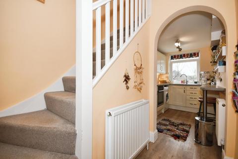 12 Stonecroft Road, Sheffield, S17 4DE