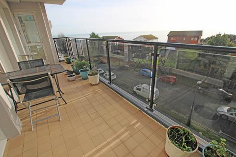 3 bedroom flat for sale, St Johns Road, Eastbourne, BN20 7HU