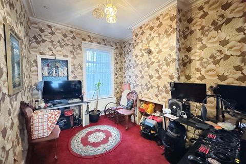82 Buxton Road, London, E15 1QX