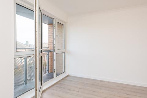 2 bedroom flat for sale, 53/9 Stenhouse Gardens, Edinburgh, EH11