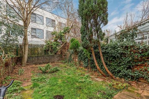 4 bedroom house for sale, Halsmere Road, London SE5