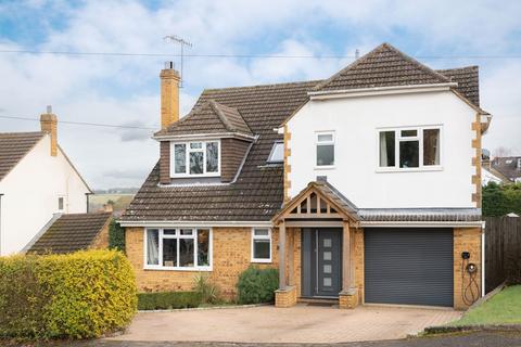 4 bedroom detached house for sale, Finch Road, Berkhamsted, Hertfordshire HP4