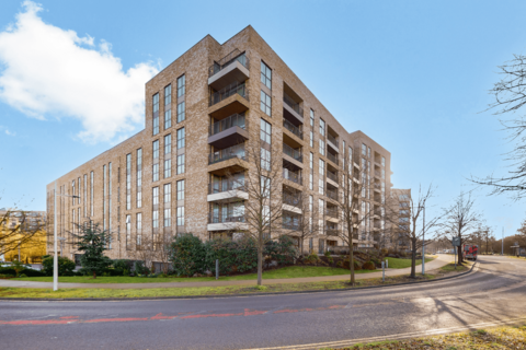 2 bedroom apartment to rent, Lakeside Drive, London, NW10