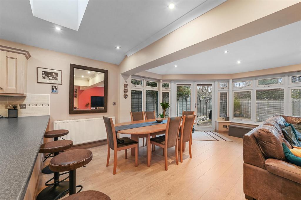 Kitchen dining family room