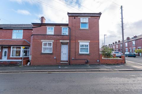 Hope Street, Leigh WN7