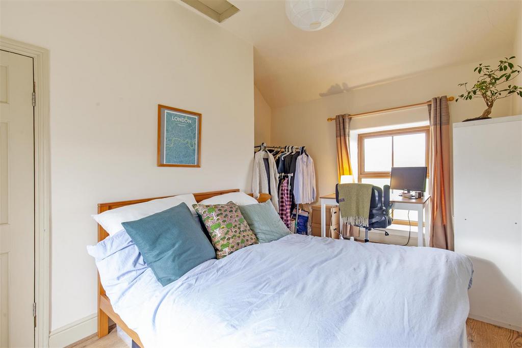 Bedrooom 2