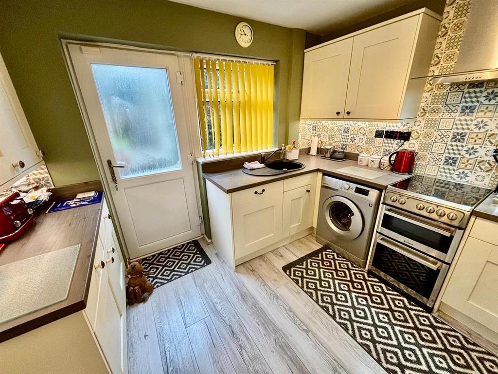 Fitted Kitchen:
