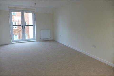 2 bedroom apartment to rent, Sullivan Court, Biggleswade, SG18