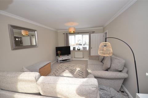 18 Barrow Close, Salisbury, SP2 8FJ