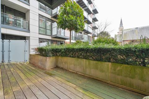 2 bedroom flat for sale, Longfield Avenue, Ealing Broadway, London, W5